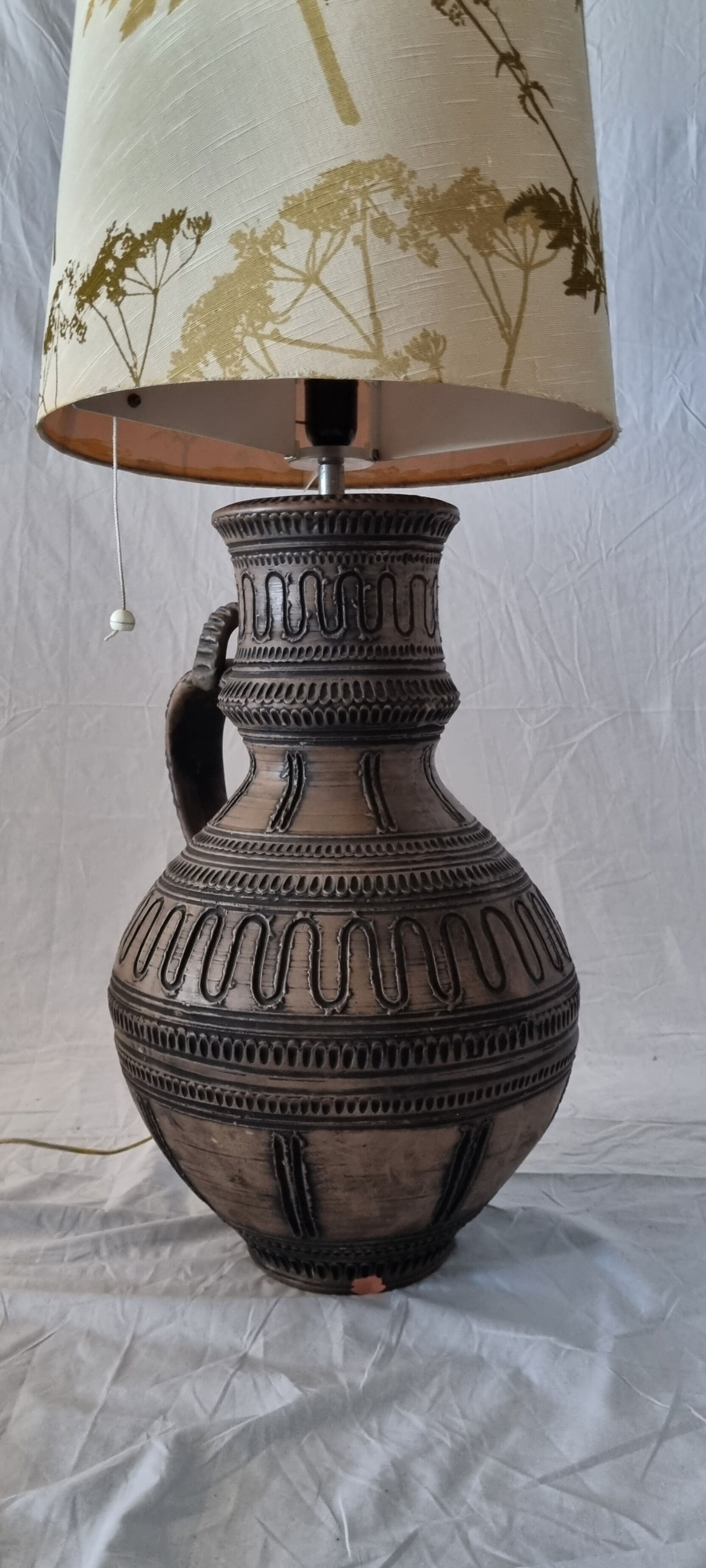 Lampadaire en céramique avec abat-jour d’origine, années 1970