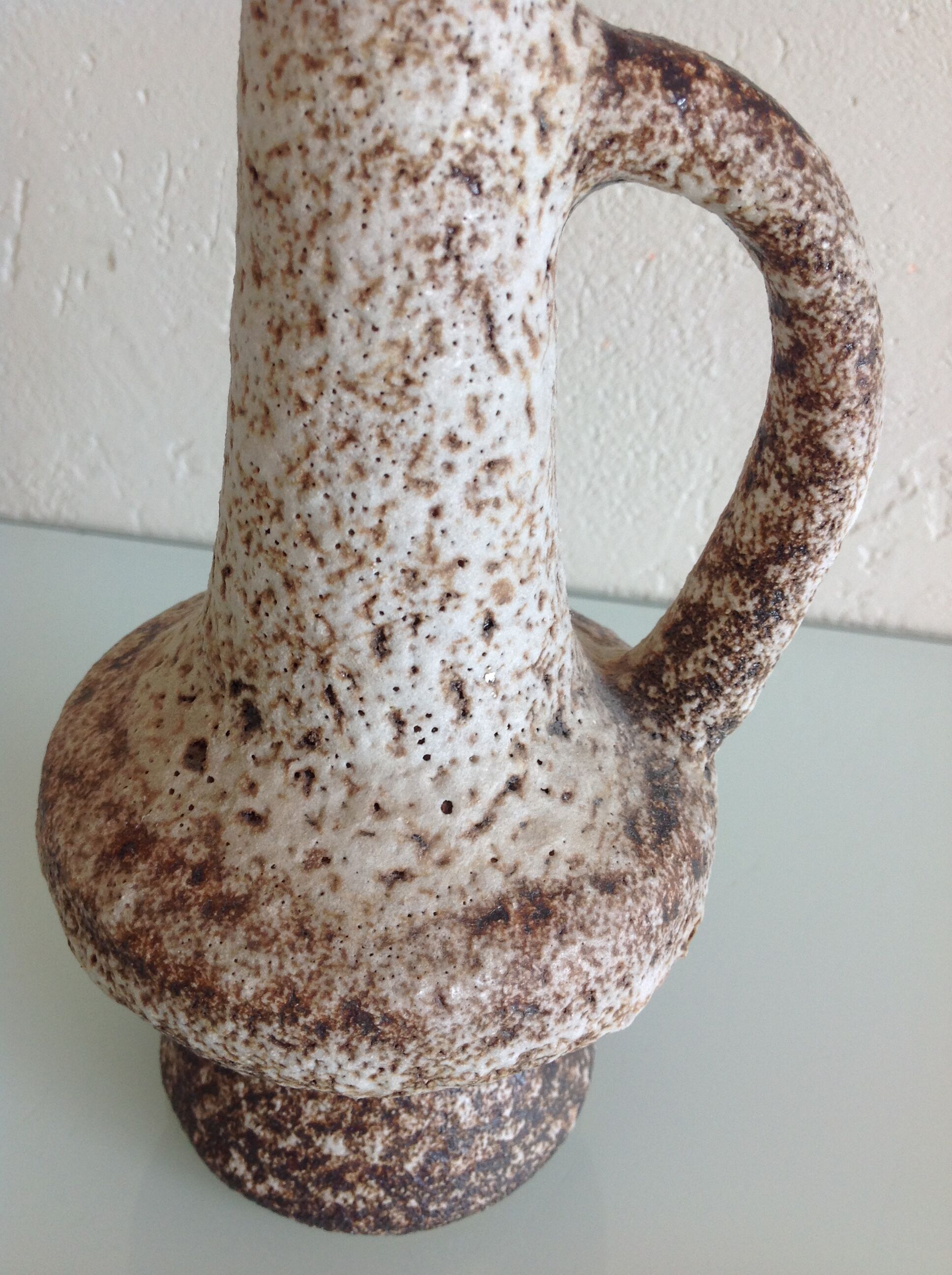 Beige soliflore vase ceramic Fat Lava / vintage 60s-70s
