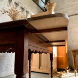 Farm table