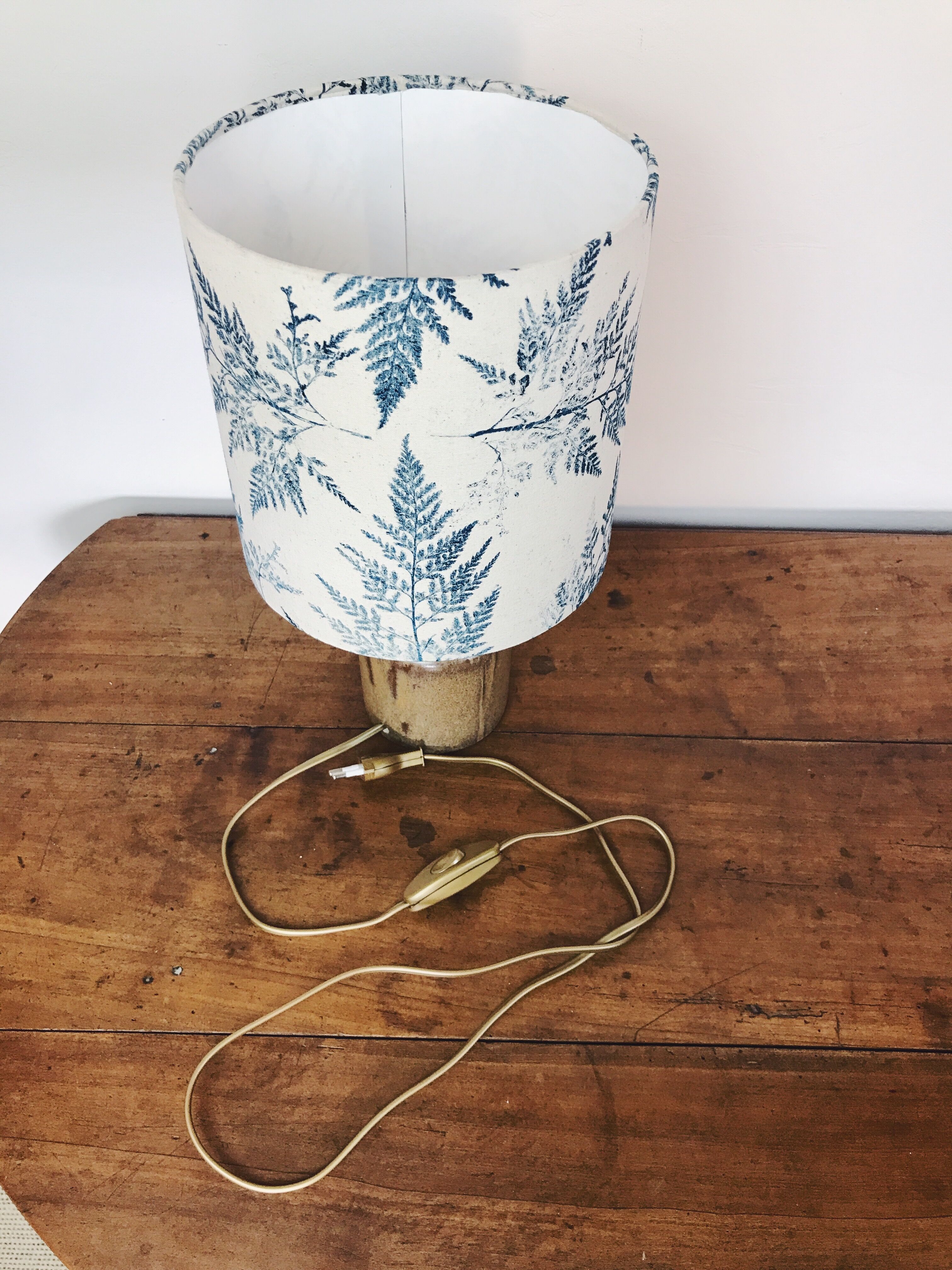 Table lamp - Mustard pot foot - sandstone