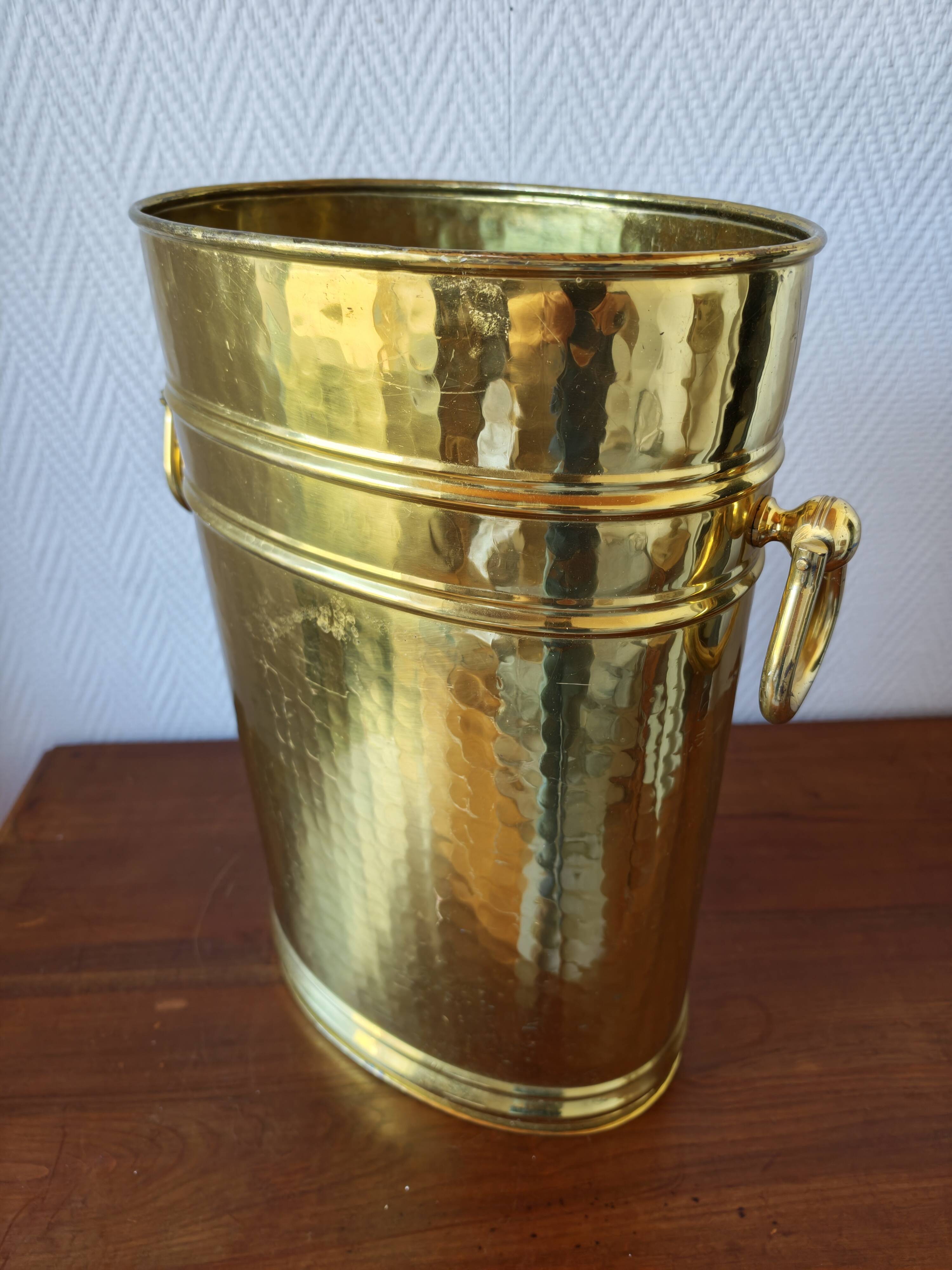Vintage hammered brass umbrella stand – 1970s-80s