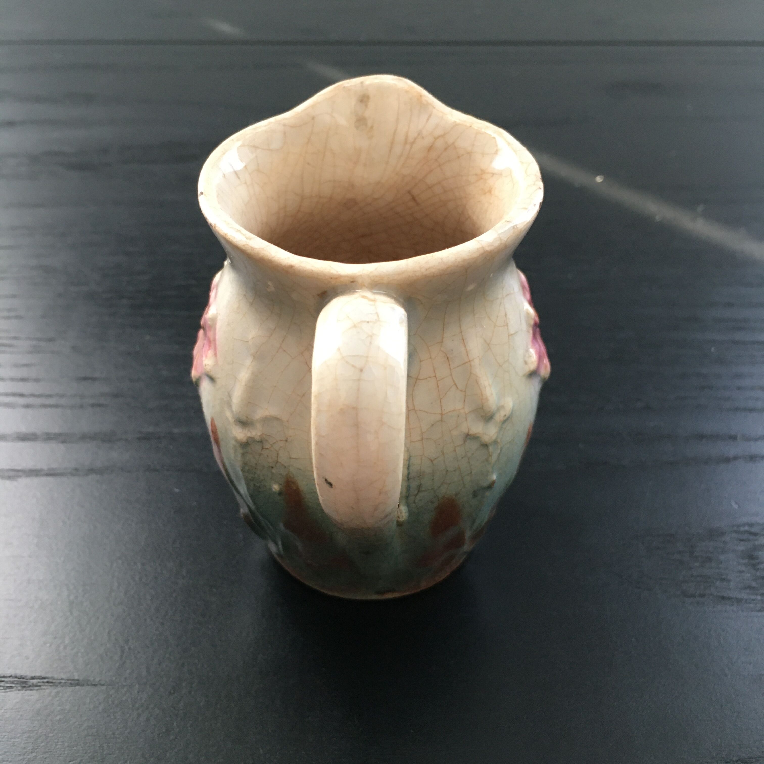 Ancient slurry vase