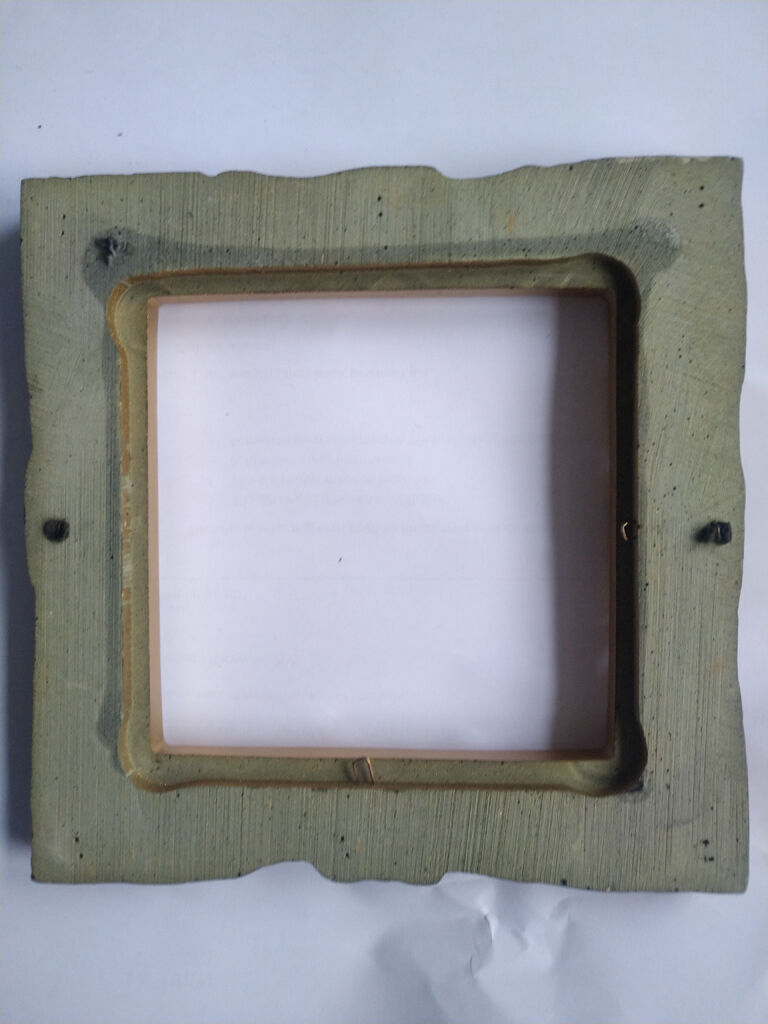 Sculpted square golden frame