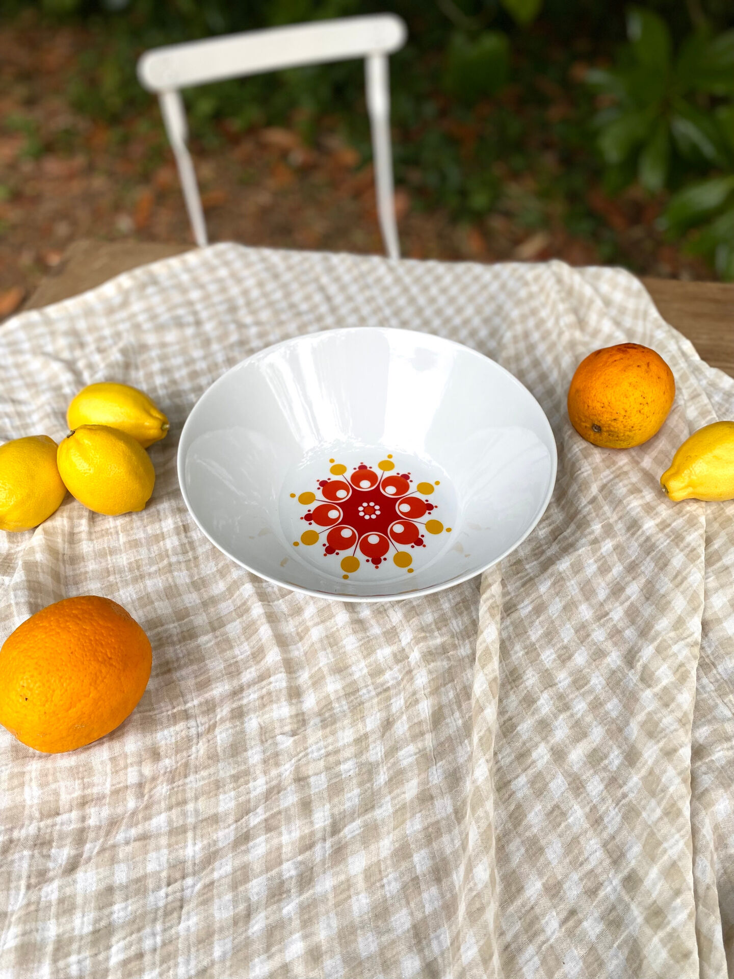 Winterling Schwarzenbach salad bowl, pop sun decor