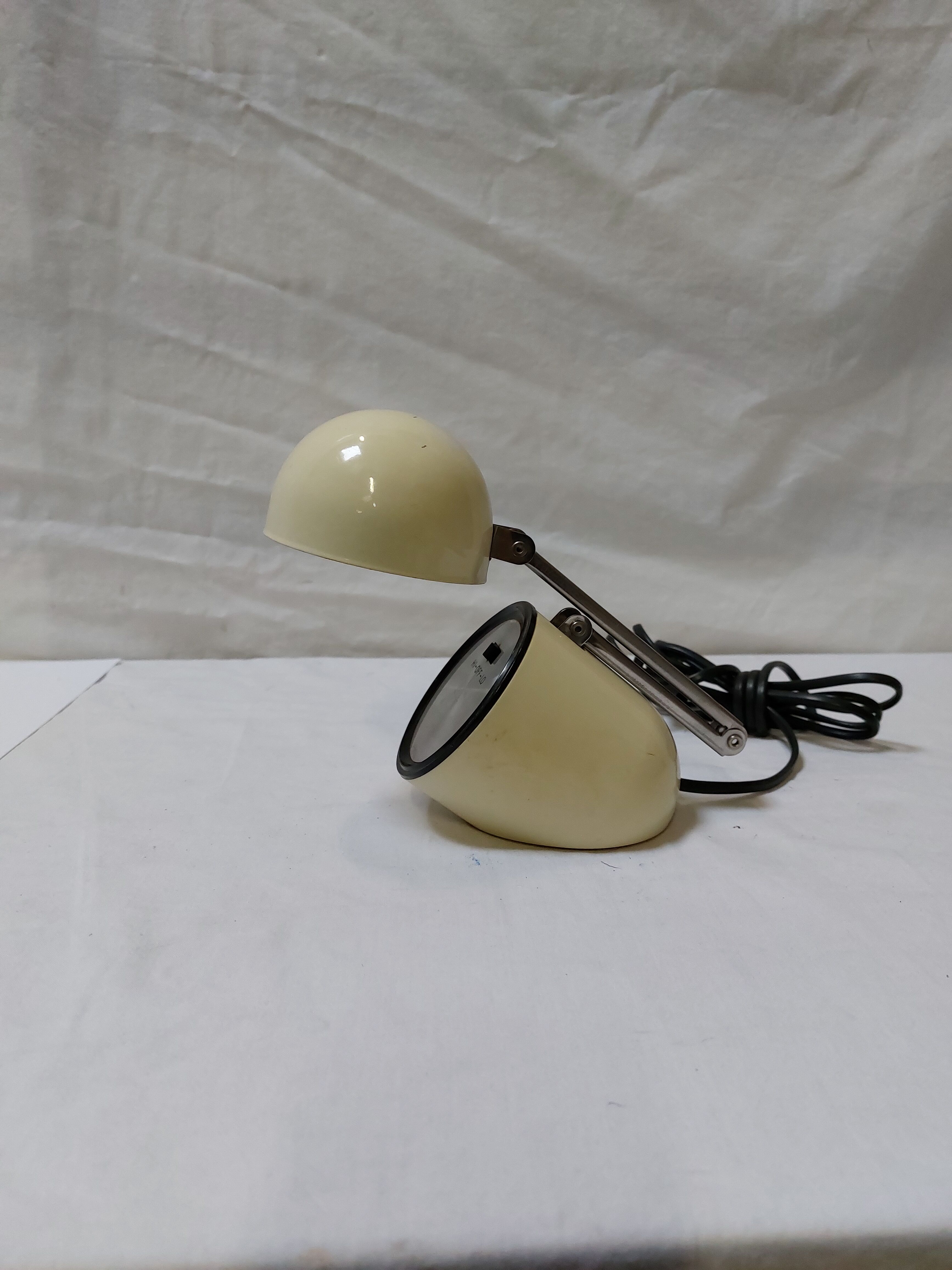 Vintage Space Age Period Capsule Lamp Model NA-718 by Kreo-Lite