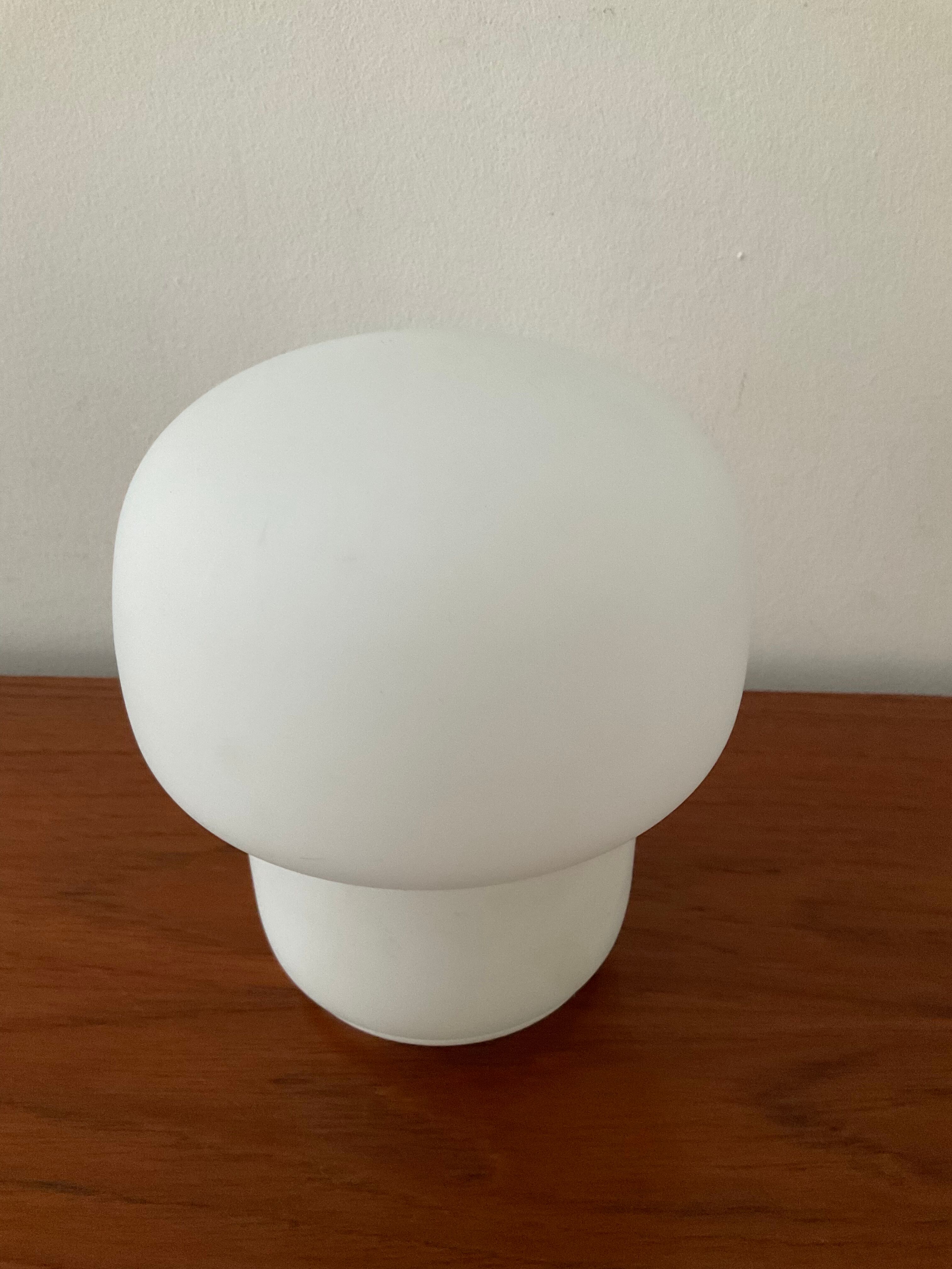 Opaline mushroom lamp