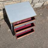Nightstand/bedside table/small chest of drawers