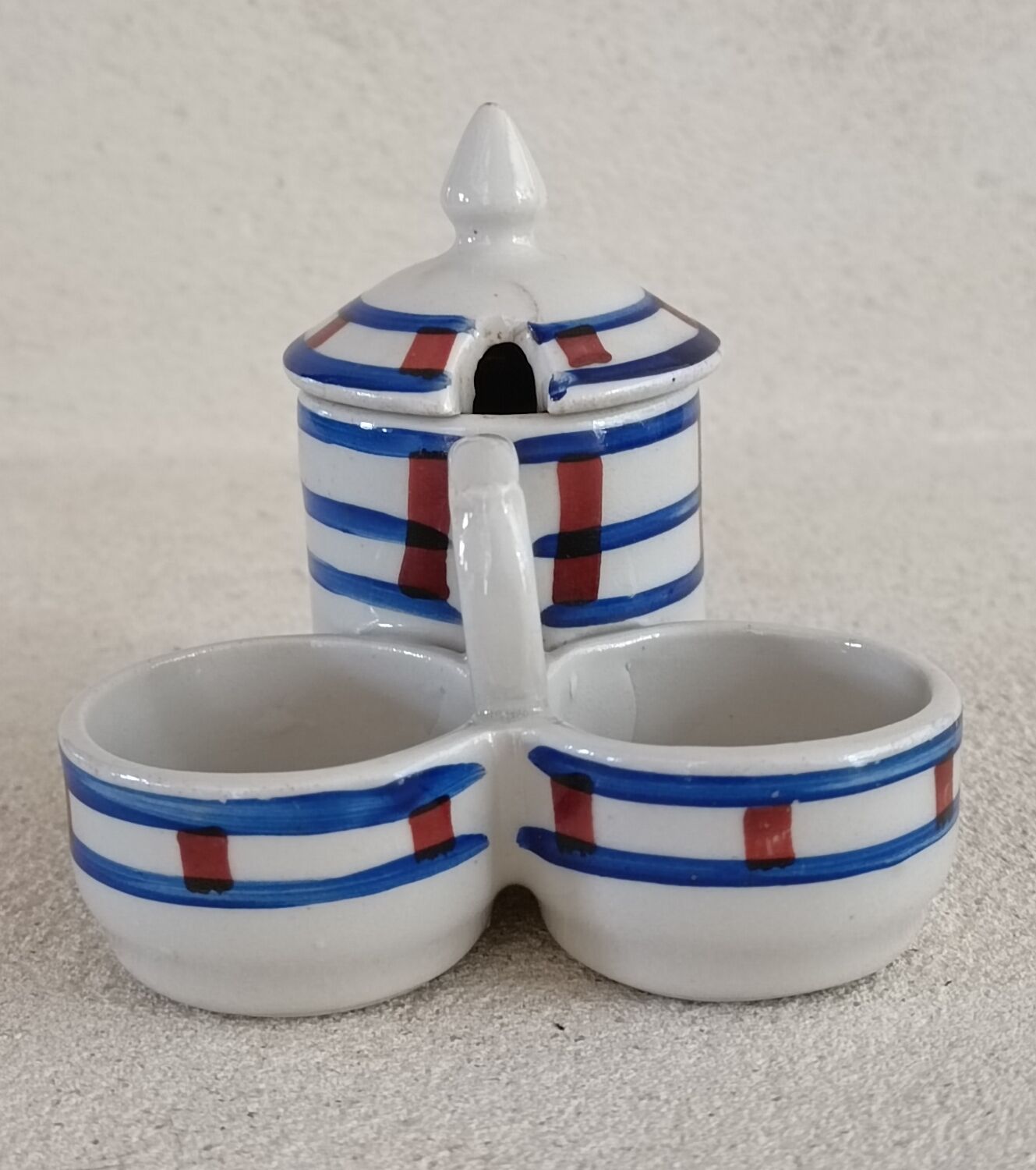 Mustard salt pepper iron earth model Béarn