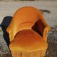 Fauteuil crapaud vintage- Velours jaune d'or.