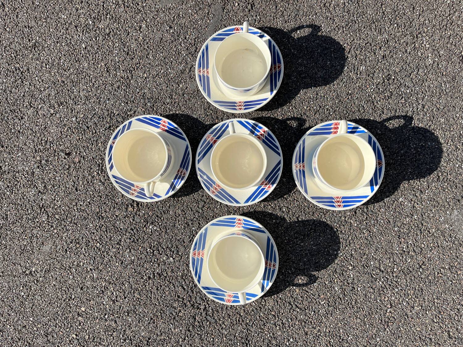 Set of 5 Badonviller Stella earthenware tea or chocolate cups