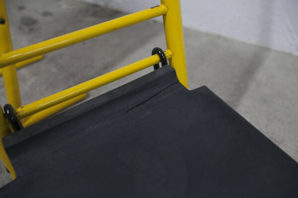 Paire de tabouret de bar italien ajustables jaune laqué et noir