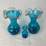 Trio de vases bleus ensemble opaline
