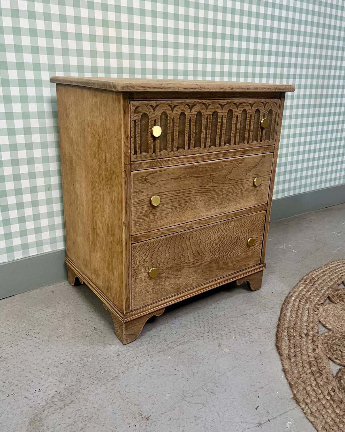 Oak bedside table (refurbished)