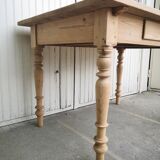 wooden dining table, vintage, turned legs, firm table style