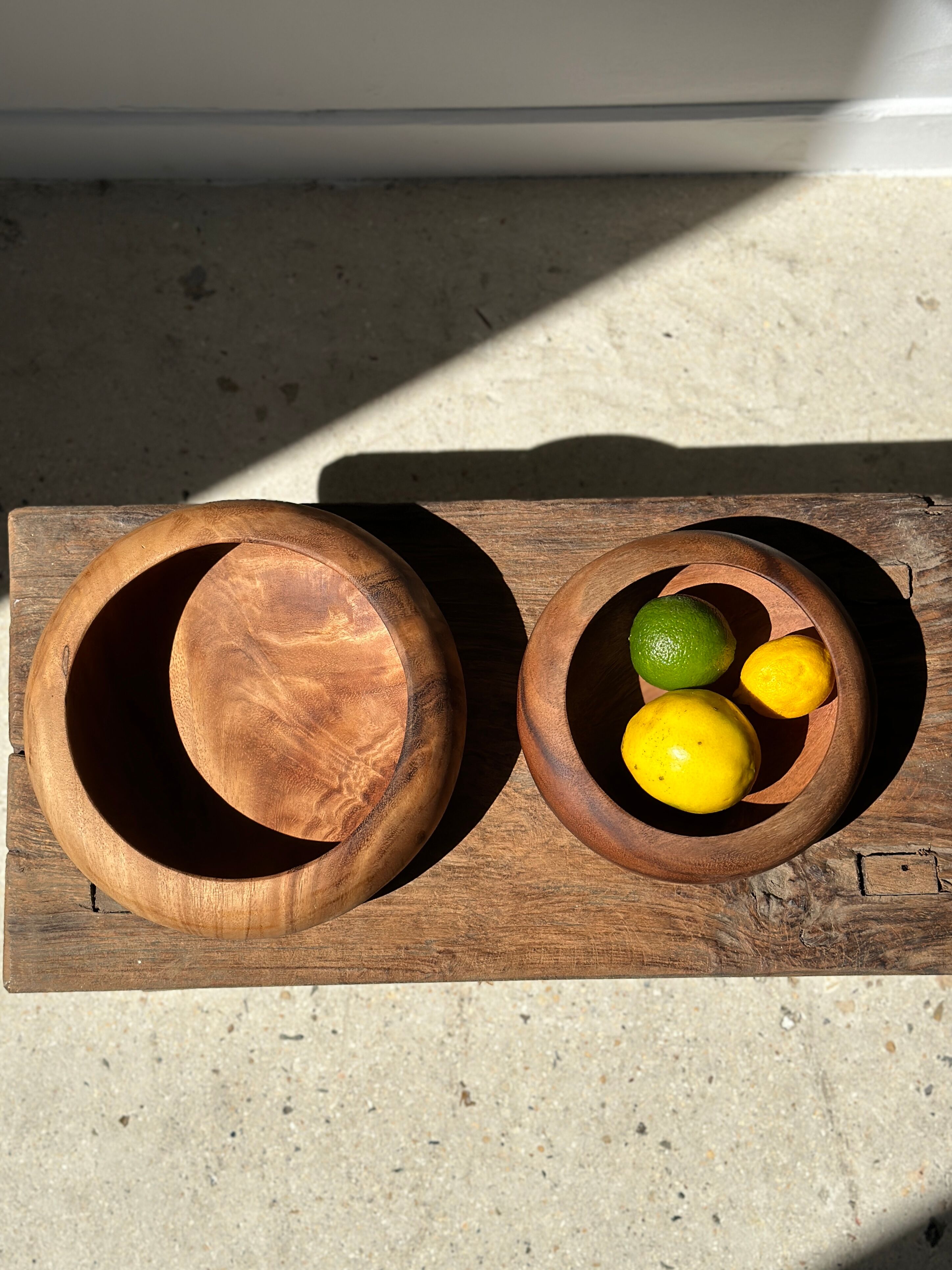 Bowl or monoxyl teak cut d:25.5