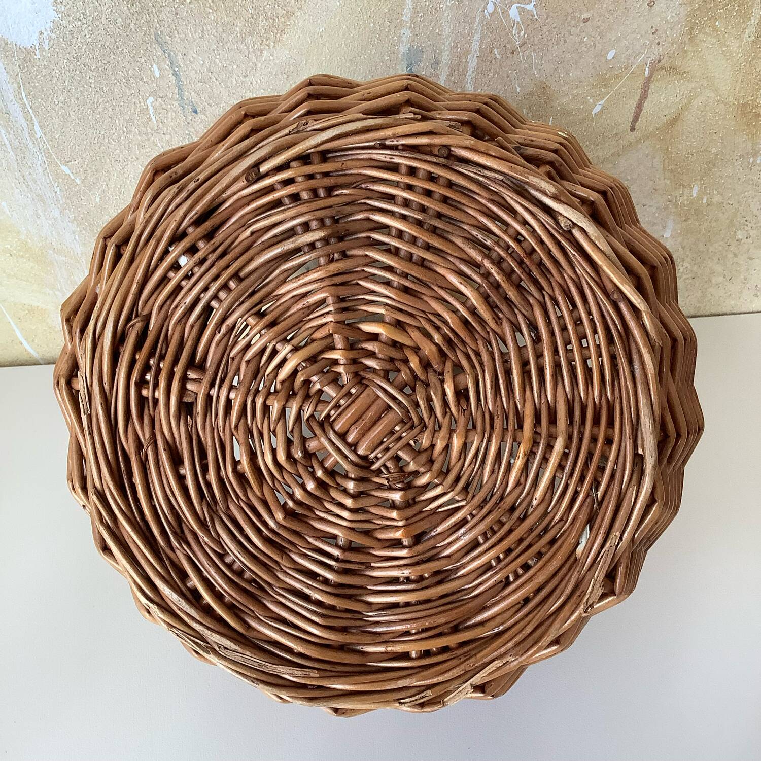 Small round basket