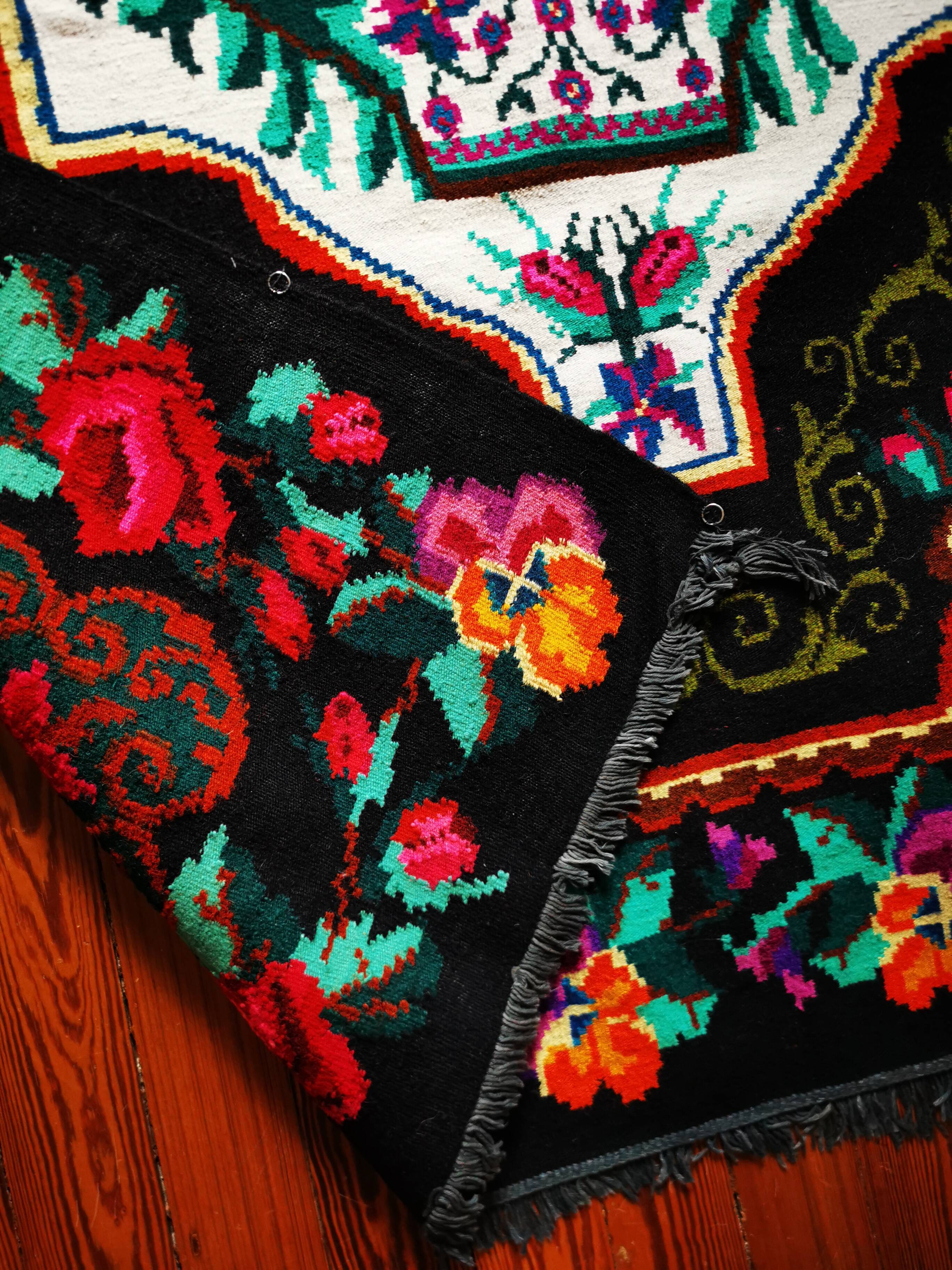 Moldovan kilim carpet