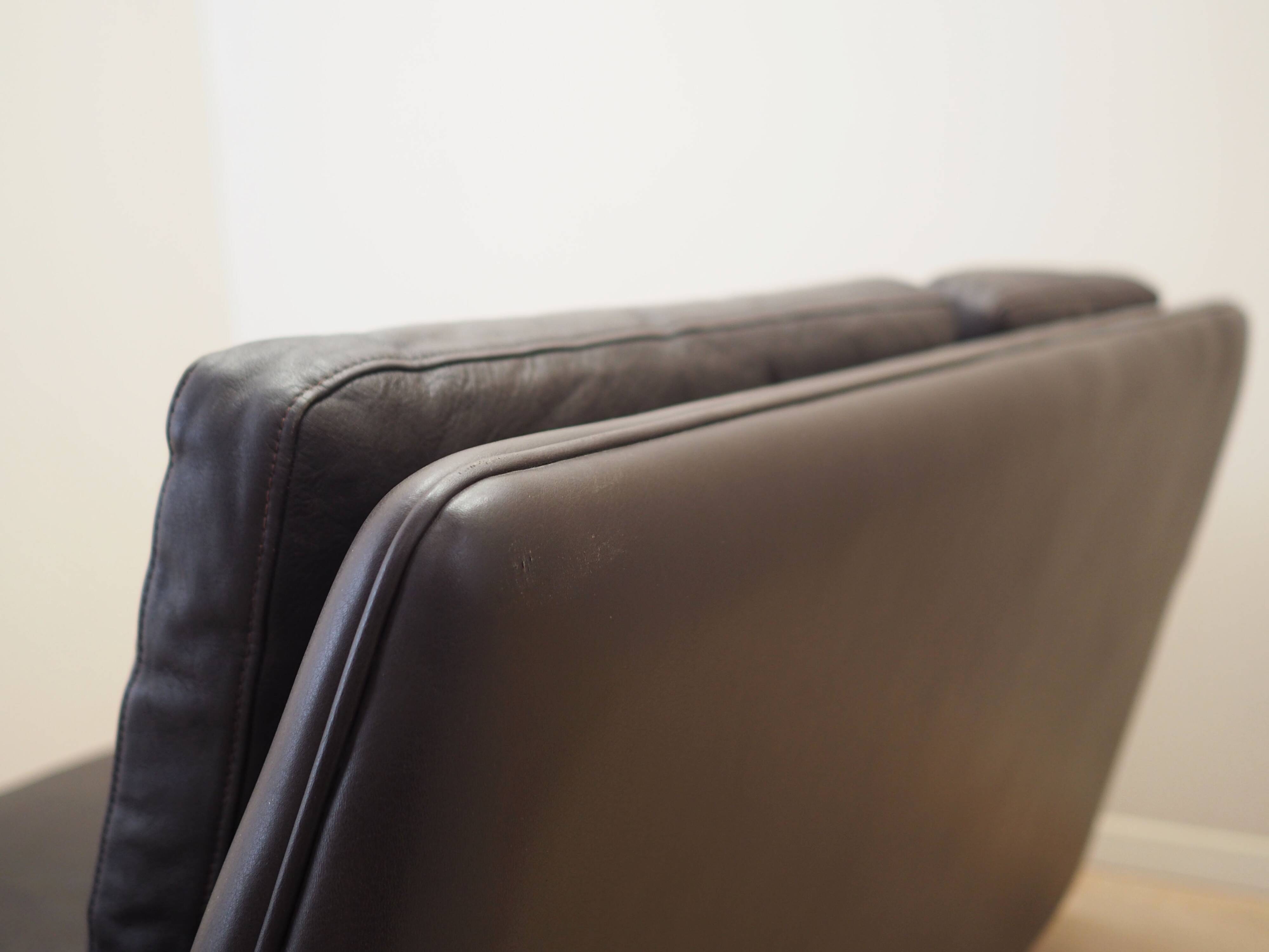 Brown leather sofa, Danish design, 1960s, designer: Aage Christiansen