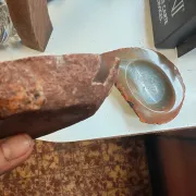 Pair of vintage 1970s polished natural agate catchalls.
