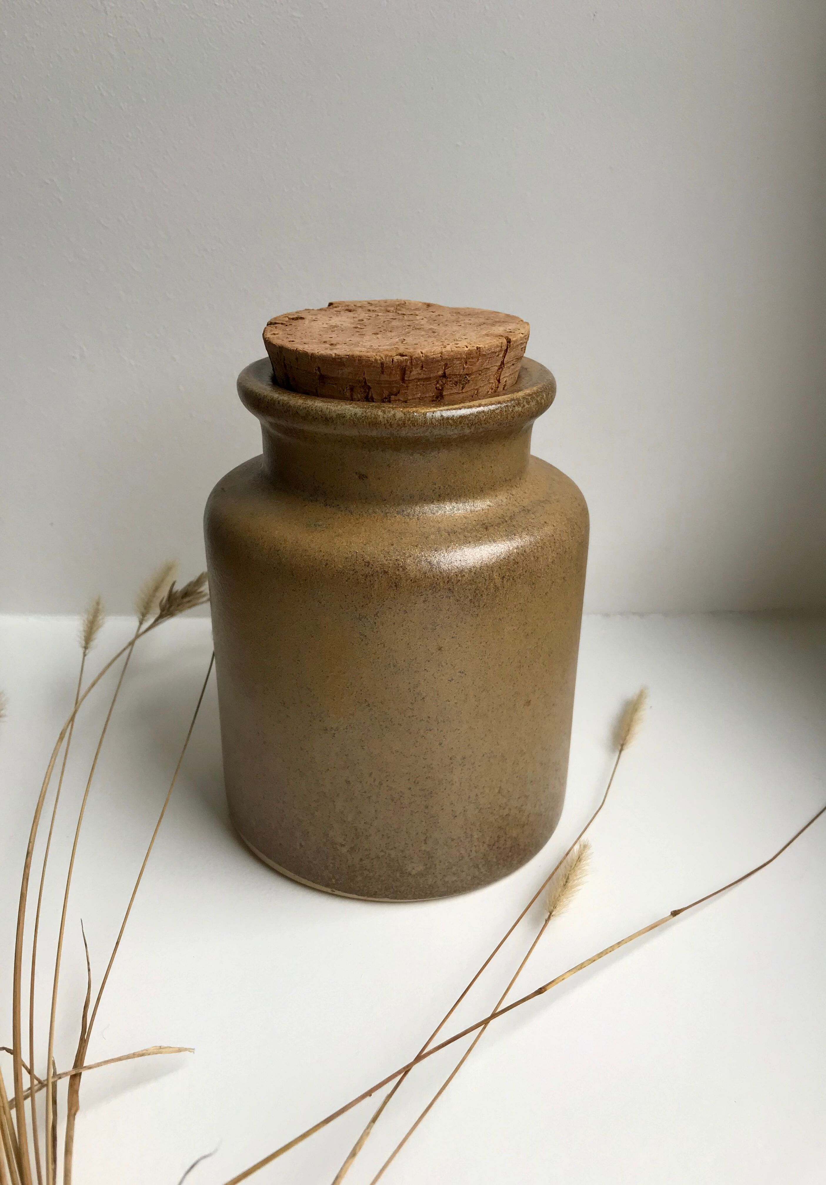 Vintage sandstone pot with cork cap