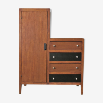 Walk-in wardrobe Dresser