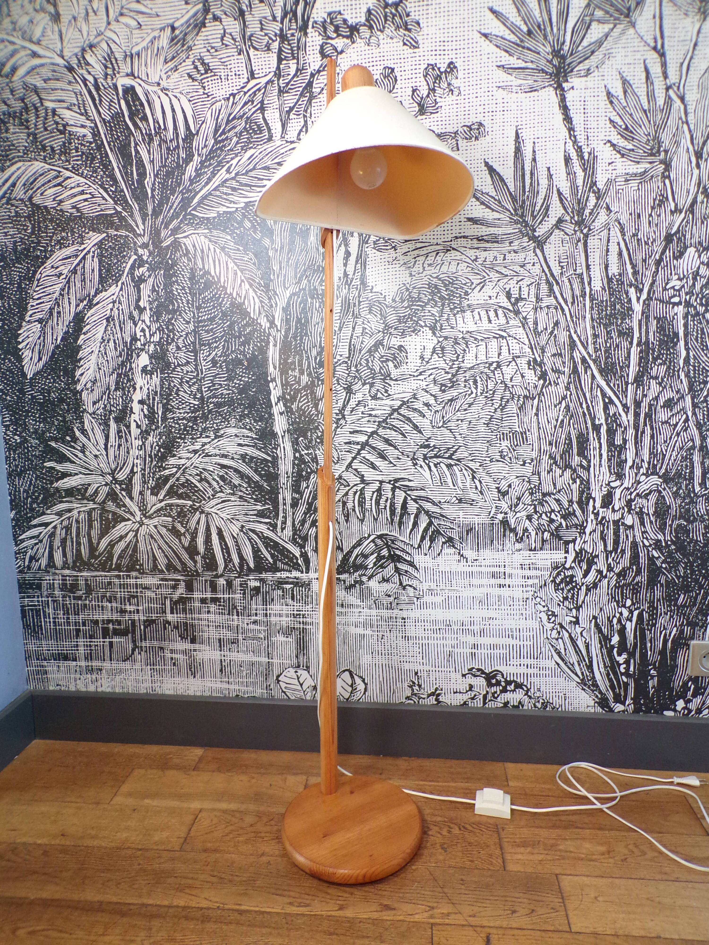 Scandinavian pine floor lamp