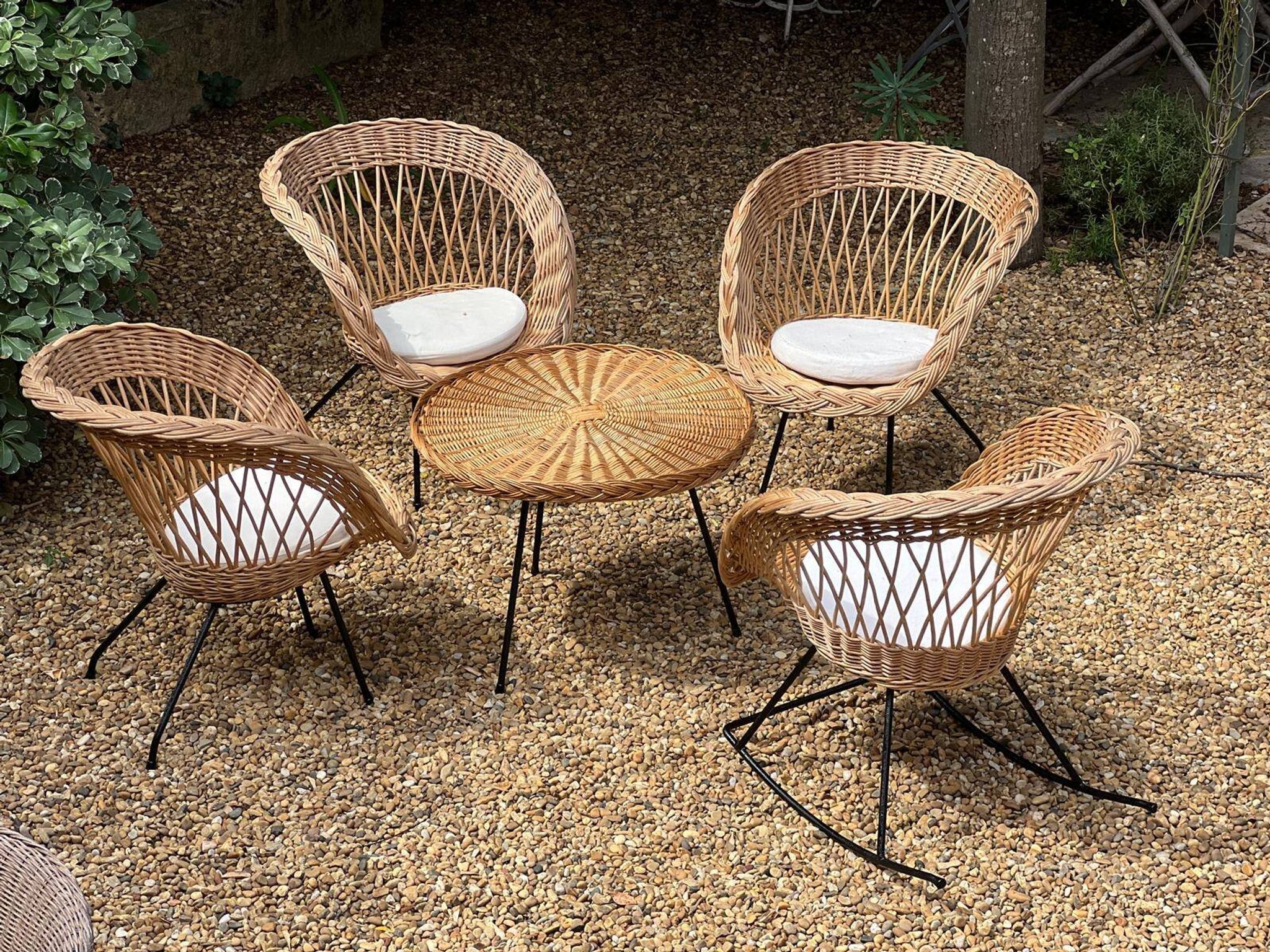 Ensemble de jardin en rotin vintage 1960