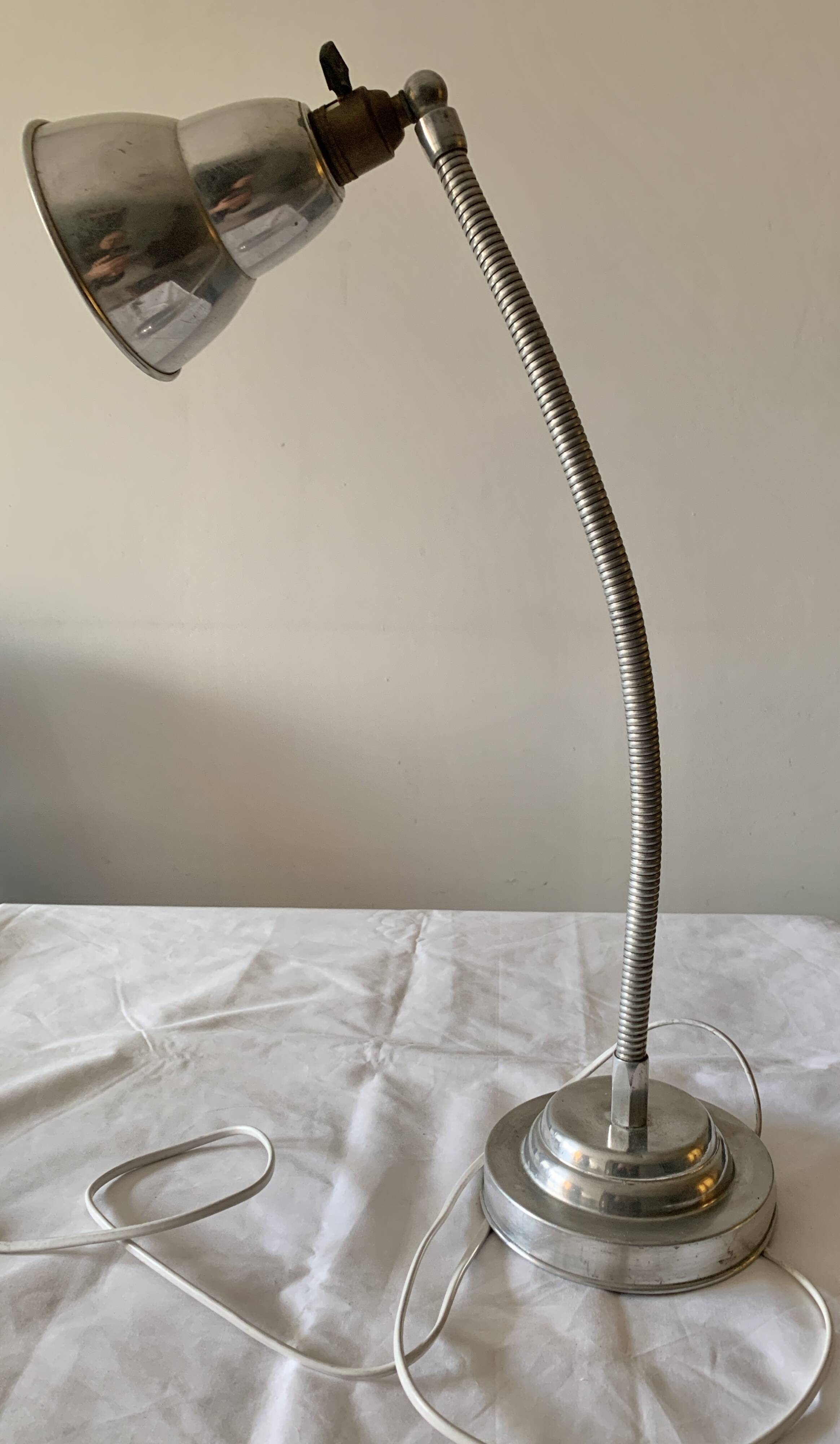 Flexible all-aluminum workshop lamp