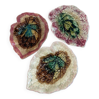 3 earthenware dishes