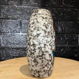 Ceramic vase with flower decor