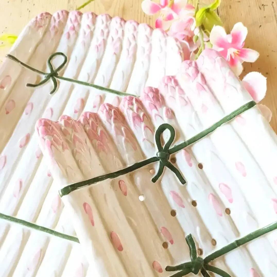 Slush serving dish and asparagus drainer