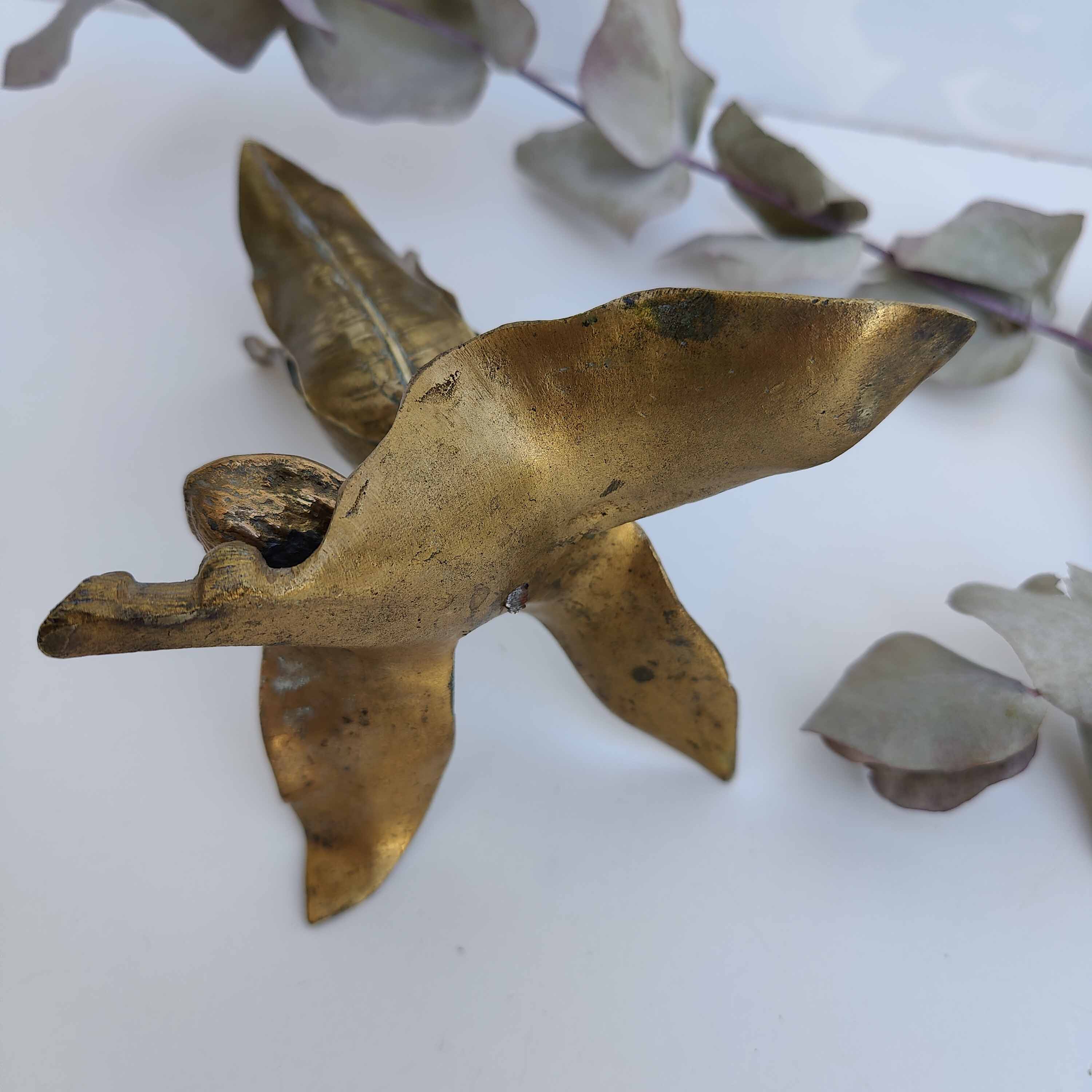 Candle holder walnut leaves with its gilded bronze walnut