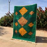 Pure wool rug, size 150 x 250 cm