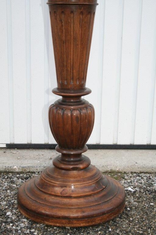 Selette column walnut 19 th