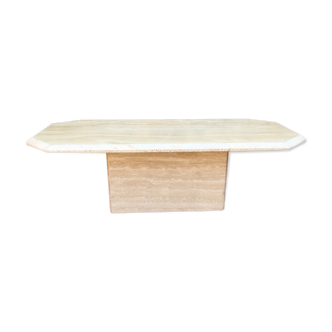 Coffee table in travertine