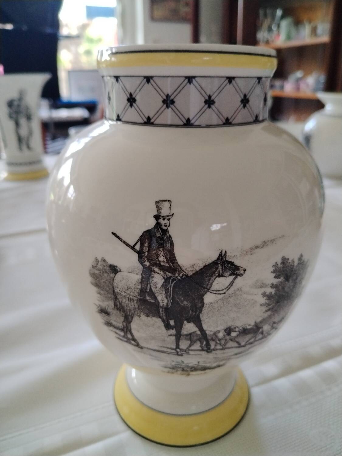 Villeroy and boch vase