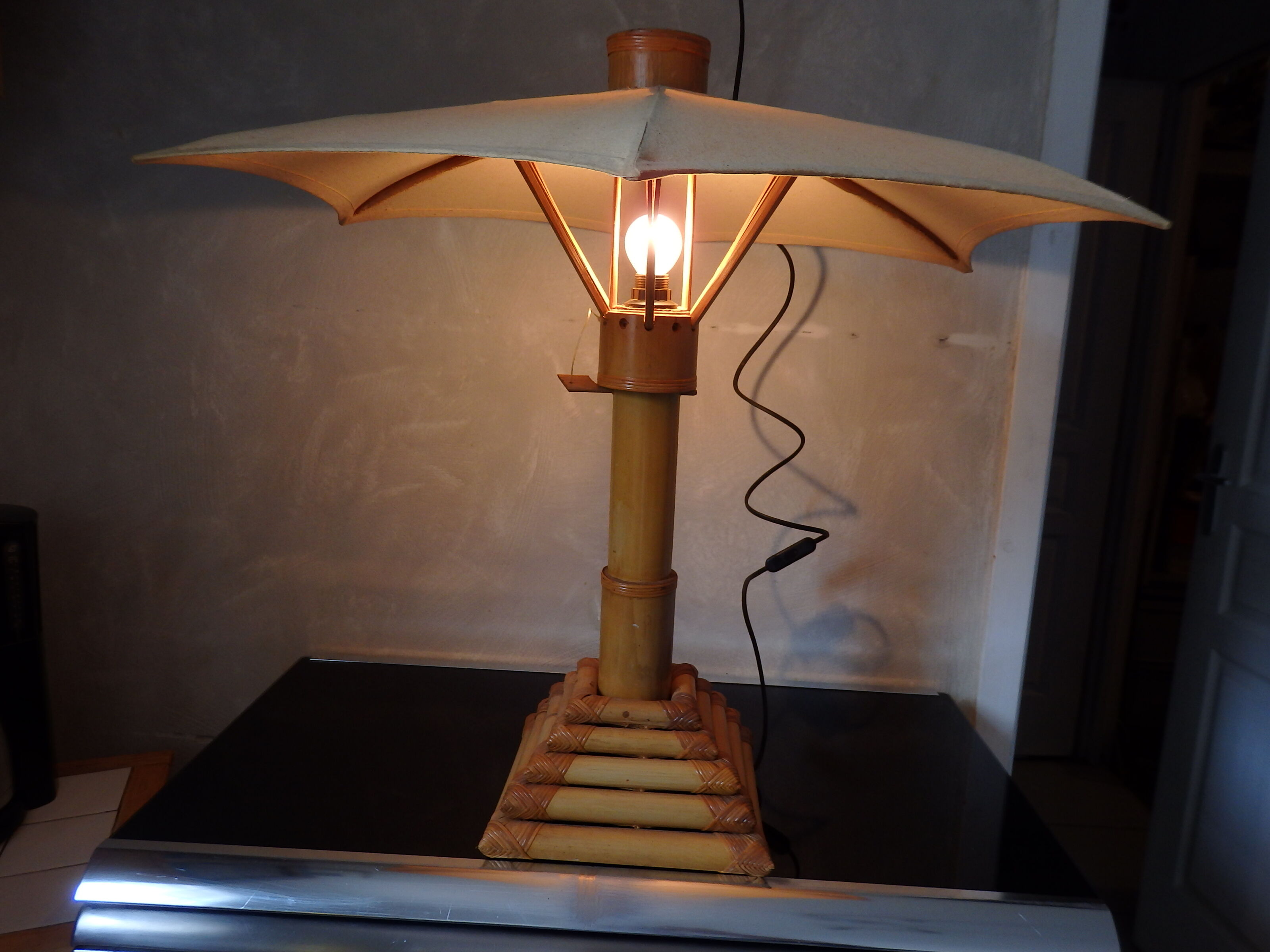 Design parasol bamboo lamp