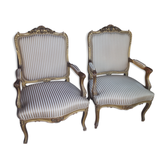 Paire de fauteuils louis xv en bois doré