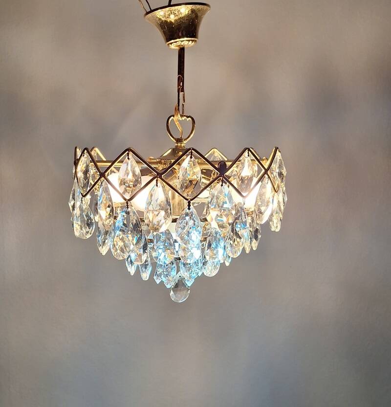Vintage italian circular chandelier crystal drops