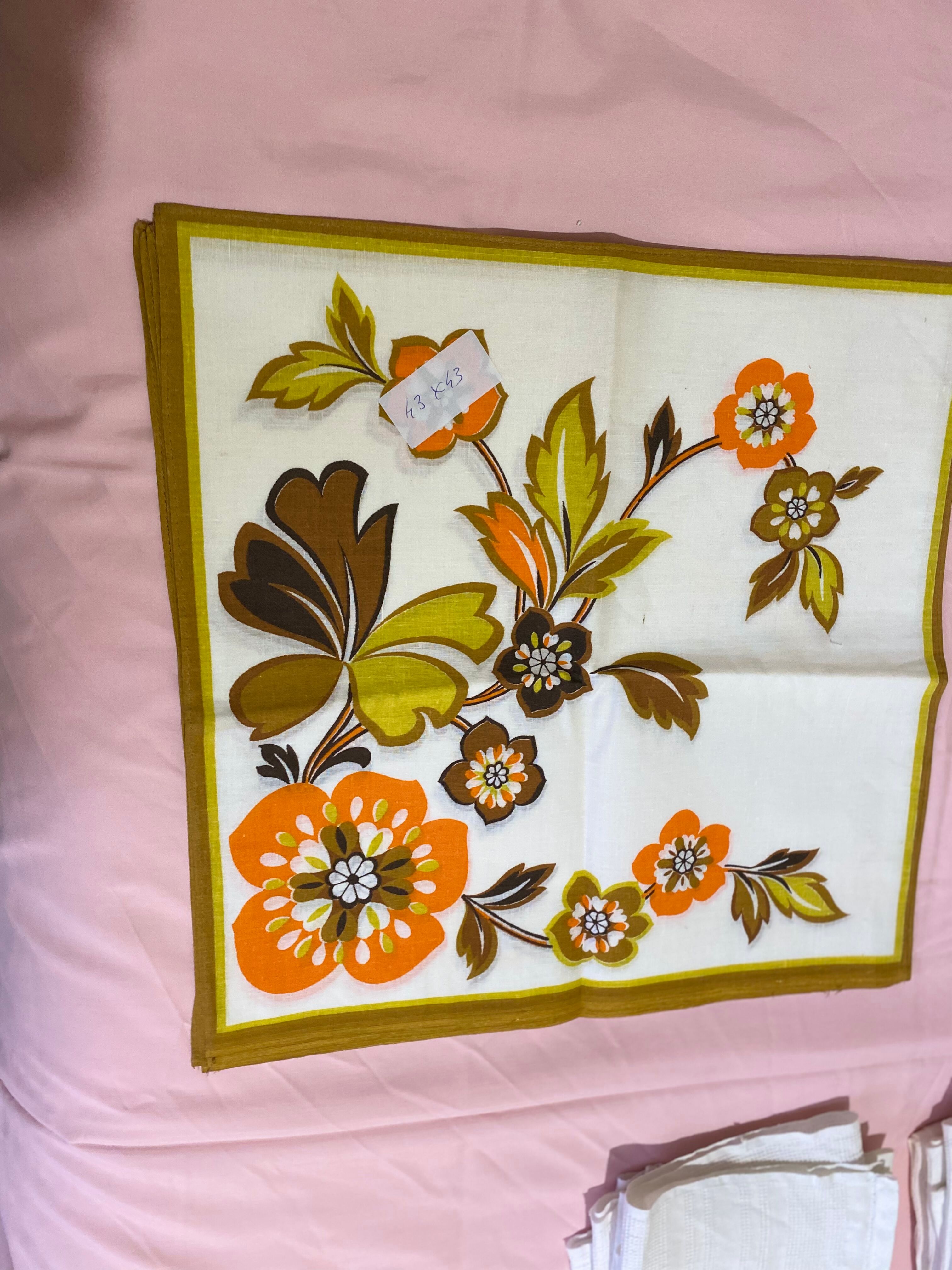 Serviettes de table  année 70