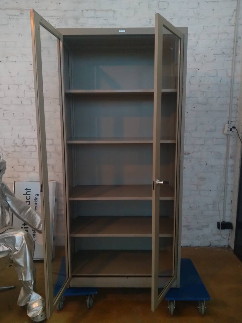 Vitrine vintage mewaf