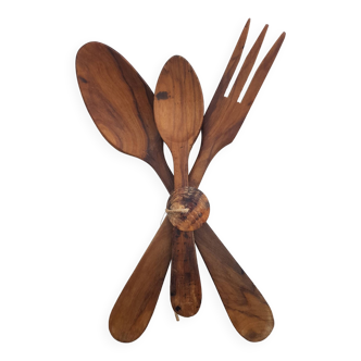 Bouquet of old wooden utensils