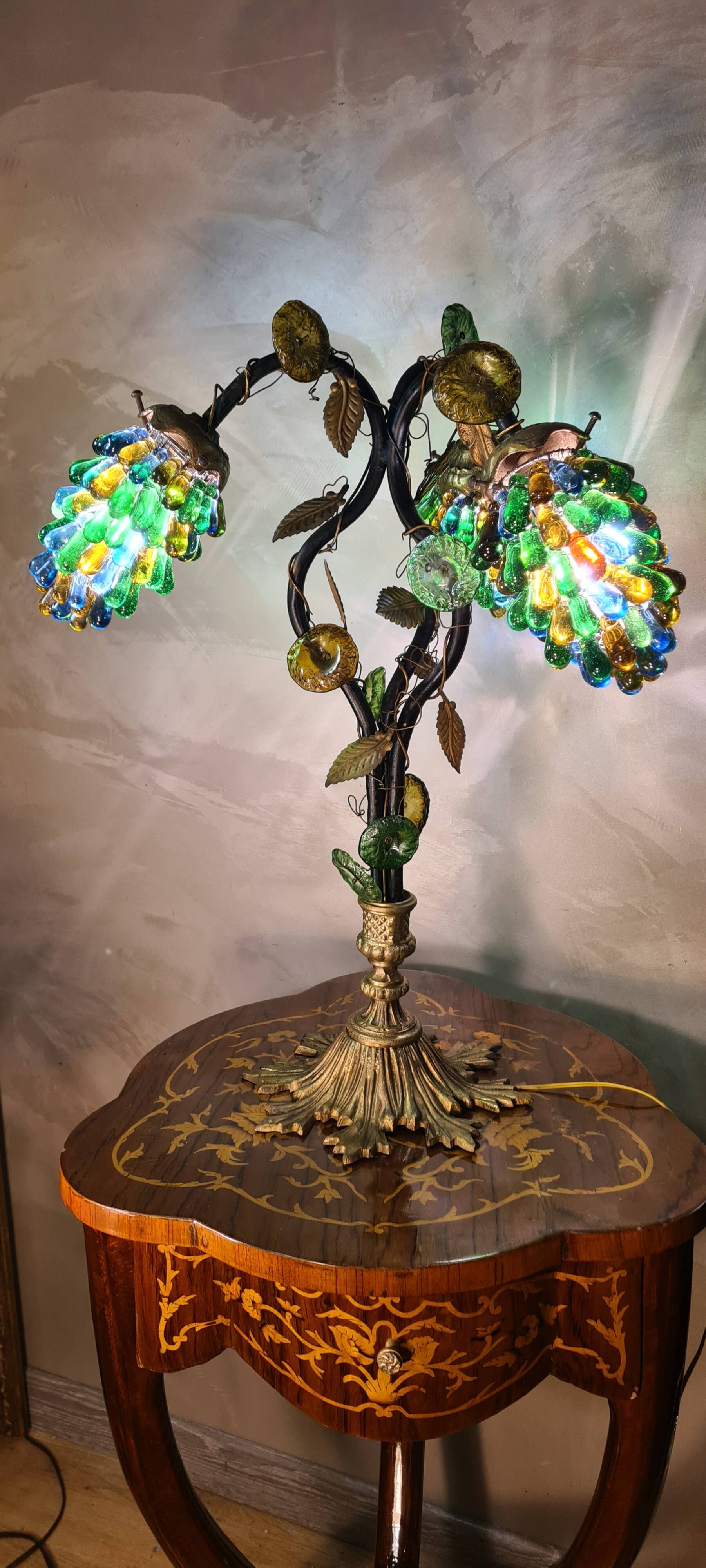 Original murano lamp in gilded bronze and metal with three lights, murano glass tulips 58x42
