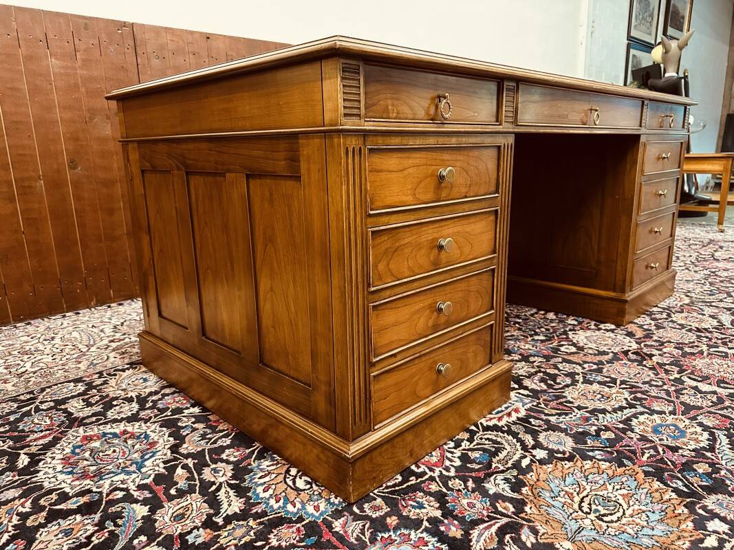 Bureau classique anglais Partnerdesk