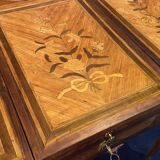 18th-century hairdresser with Louis XVI marquetry decoration.