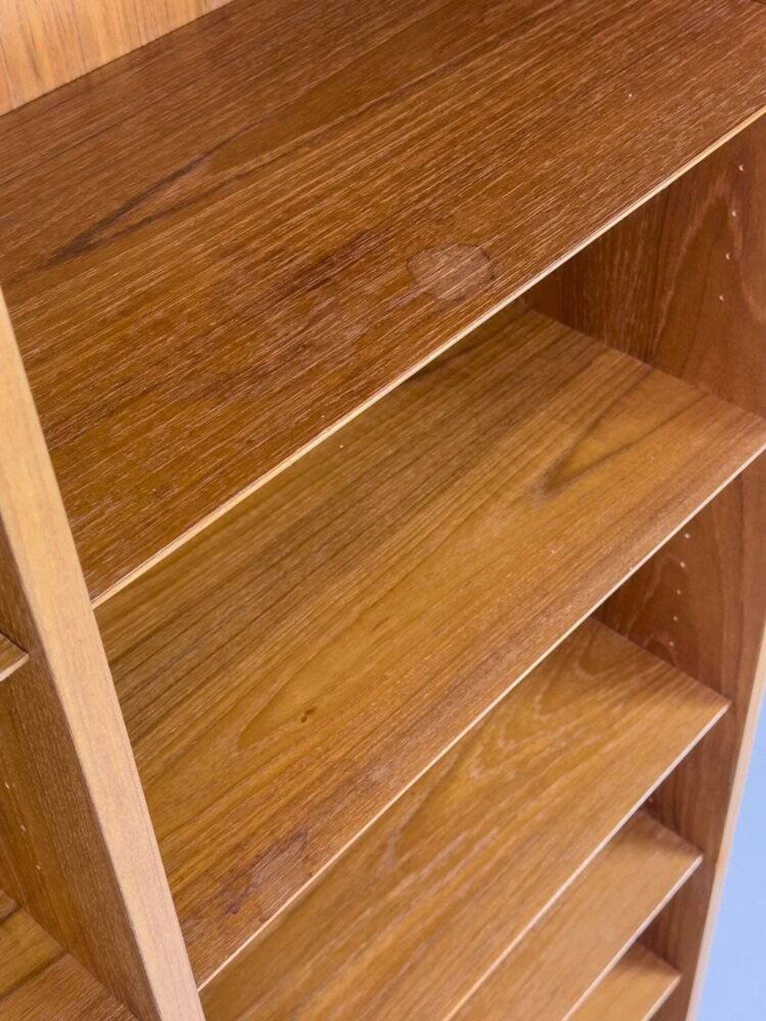 Large vintage teak bookshelf by Hundevad & Co., 1960s