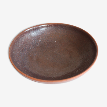 Rusty sandstone dish