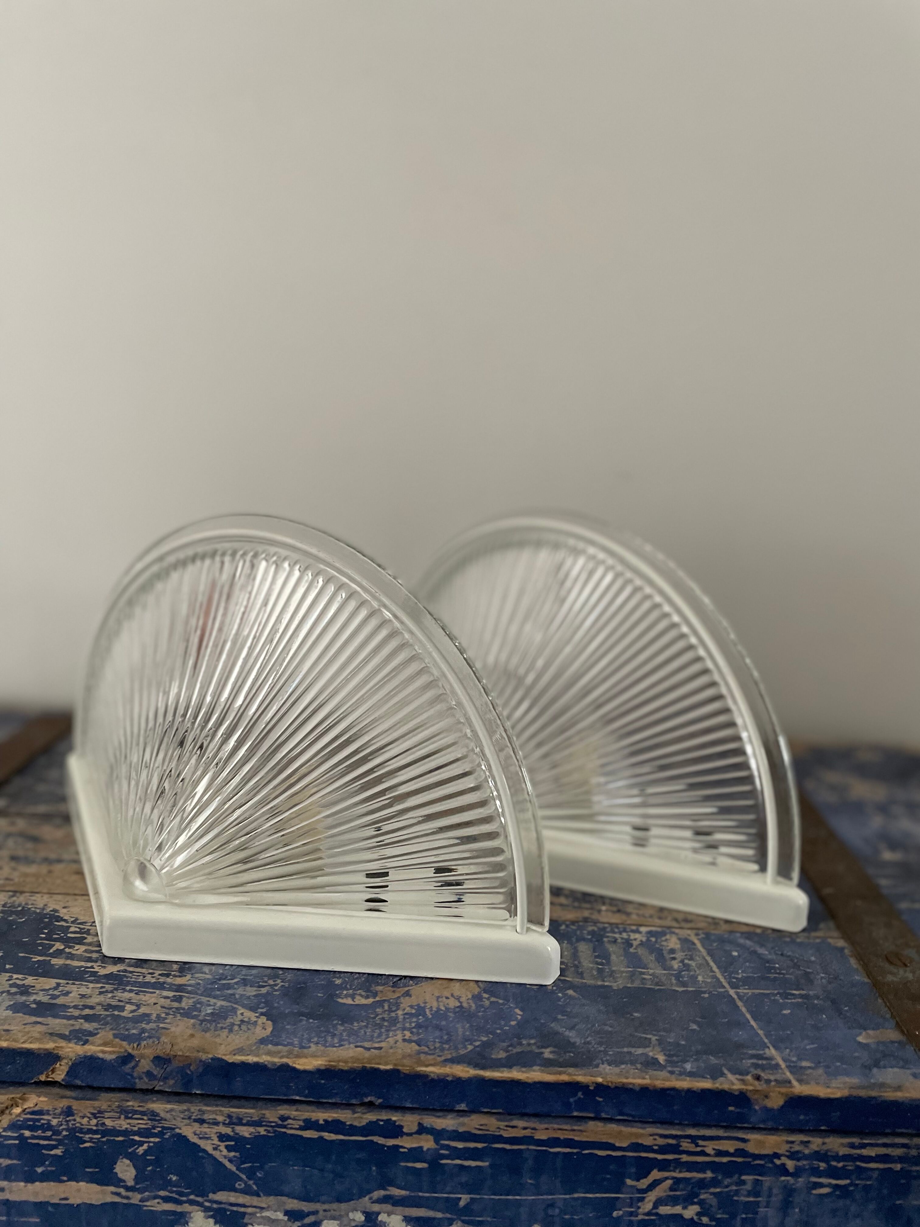 Paire d’appliques holophane