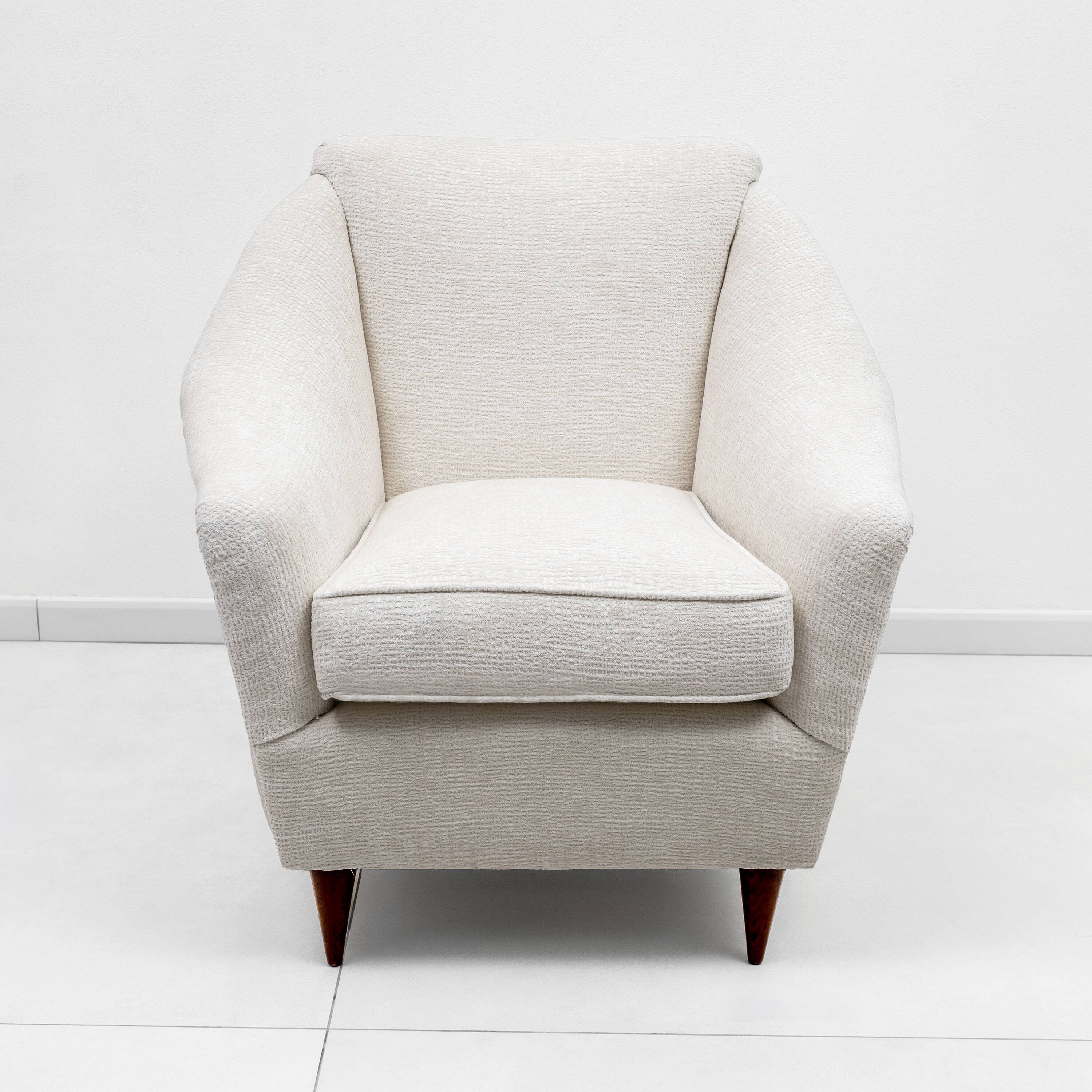 Pair of Ico Parisi MidCentury Modern Italian Armchairs for Ariberto Colombo