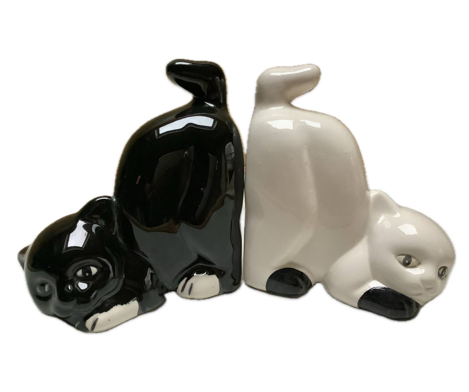 Porcelain cat bookends